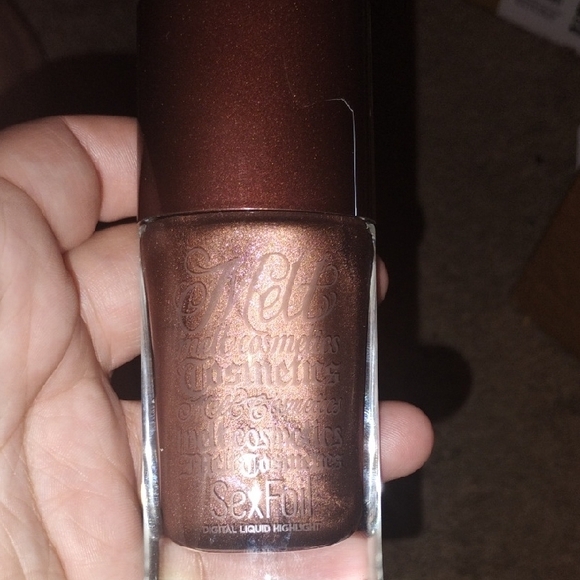 Melt Cosmetics SexFoil Liquid Highlight in Brown Packaging and ELF Putty Blush - Picture 3 of 7